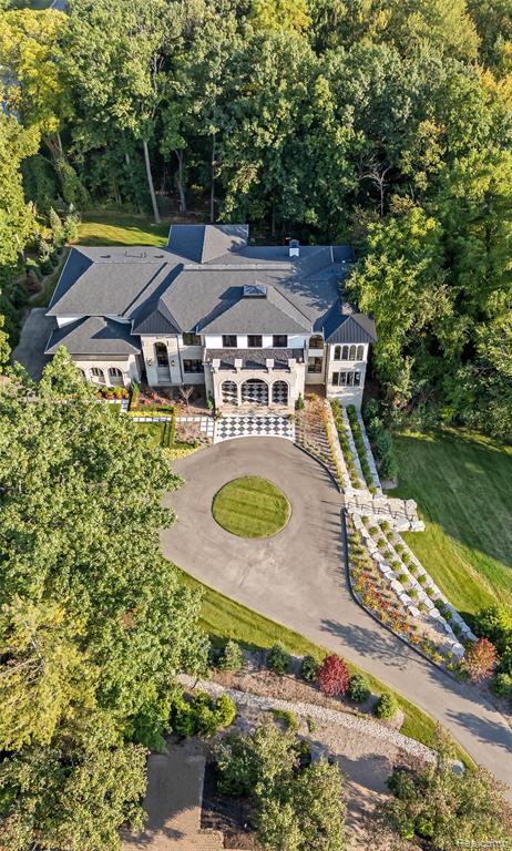 559 Barrington Park Drive, Bloomfield Hills, MI 48304 — Photo 48