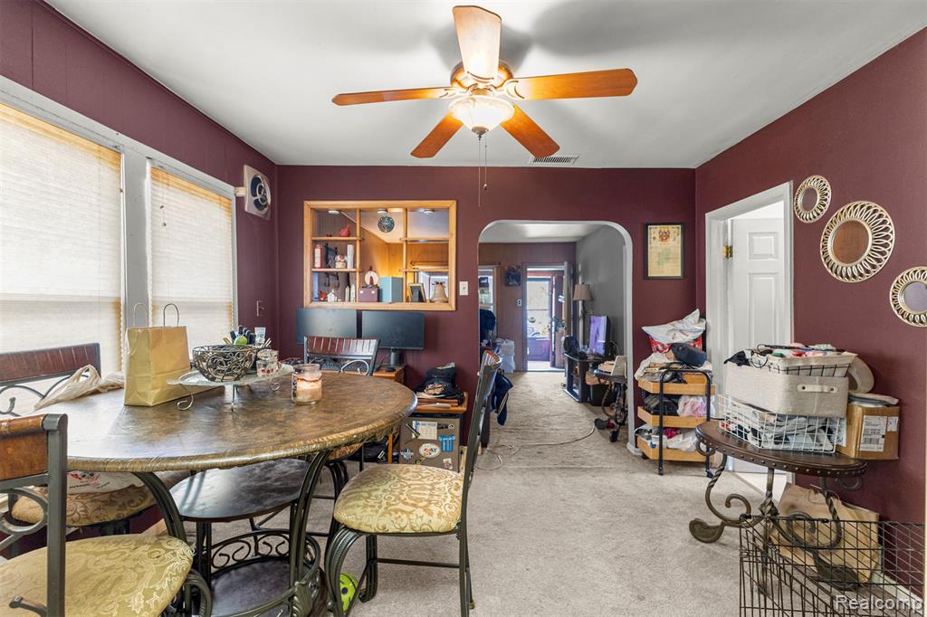 5706 Robindale Avenue, Dearborn Heights, MI 48127 — Photo 10