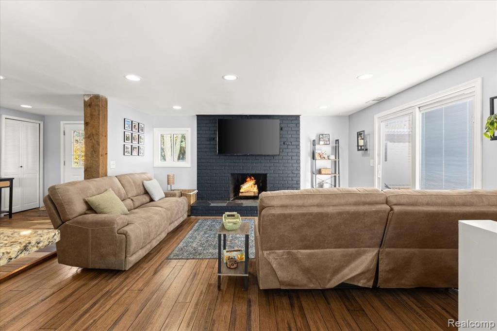 551 Joslyn Road, Lake Orion, MI 48362 — Photo 24