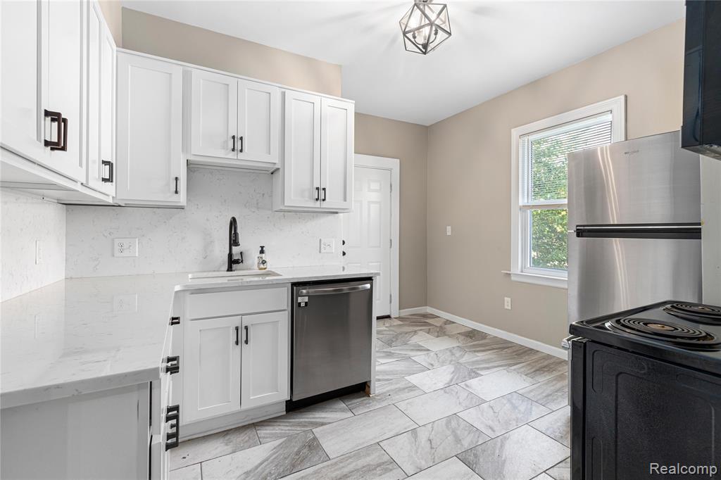 68 W Philadelphia Street, Detroit, MI 48202 — Photo 12