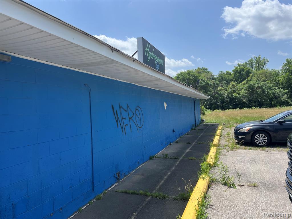 1530 E Michigan Avenue, Ypsilanti, MI 48198 — Photo 22