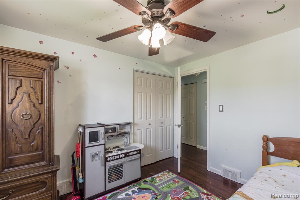 Photo for 36335 Weideman Street, Clinton Twp, MI 48035 - Listing #20251002596 36335 Weideman Street, Clinton Twp, MI 48035
