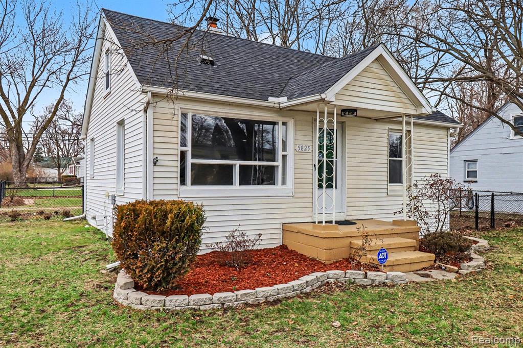 5825 N Newburgh Road, Westland, MI — Photo 3