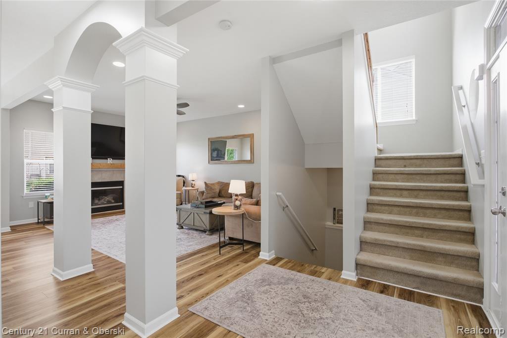 23537 Crescent Ridge Drive, New Boston, MI 48164 — Photo 4