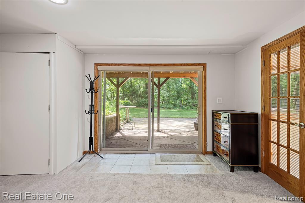 9611 Klais Road, Clarkston, MI 48348 — Photo 31