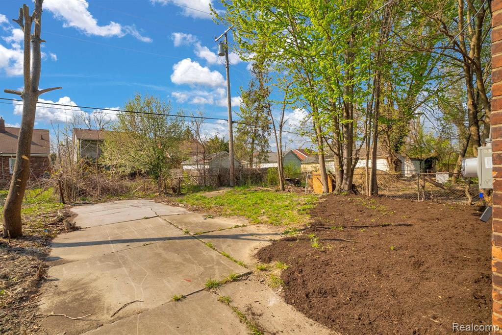 9641 Balfour Road, Detroit, MI 48224 — Photo 19