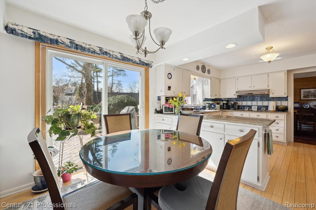 4538 COMANCHE Drive, Okemos, MI 48864 — Photo 13