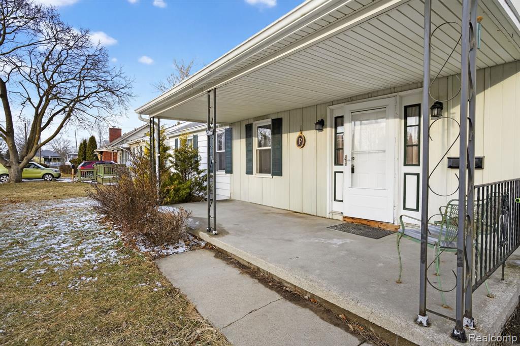 3066 Schaefer Street, Saginaw, MI 48604 — Photo 3