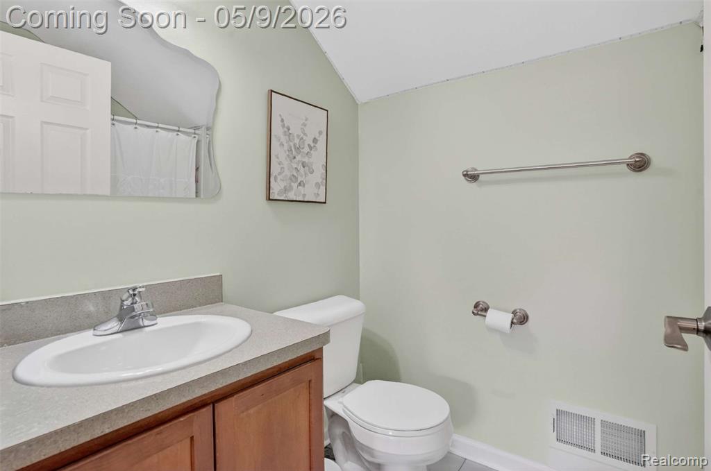 50371 Corey Ave, Chesterfield, MI — Photo 35