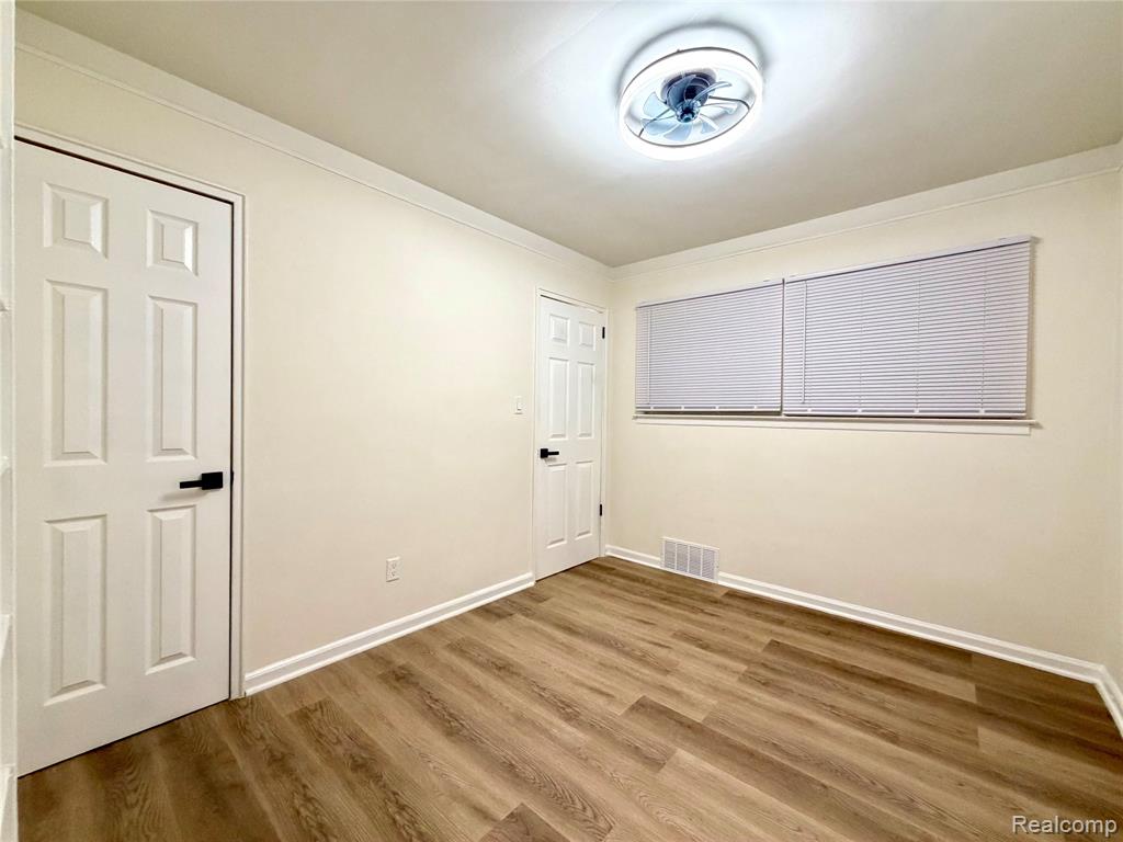 9550 Heyden Street, Detroit, MI 48228 — Photo 27