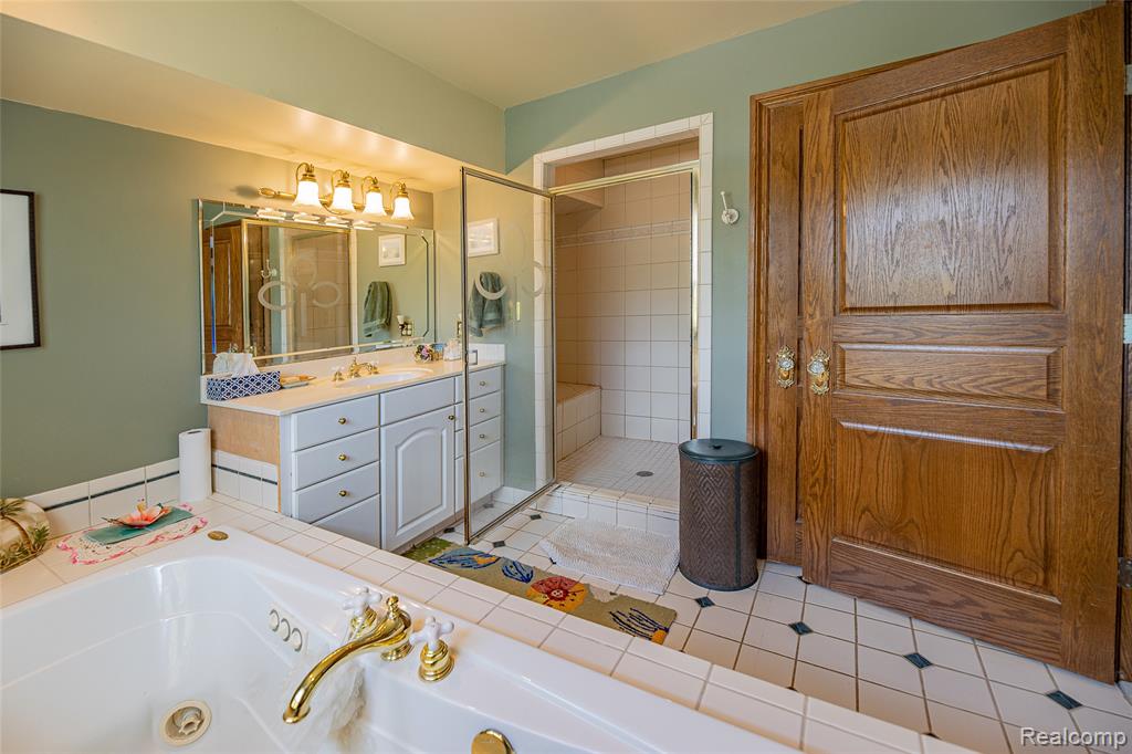 3839 Shamrock Drive, Lapeer, MI 48446 — Photo 62