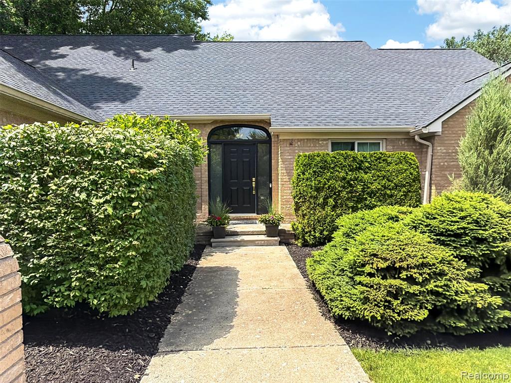6713 Aurora Drive, Troy, MI 48098 — Photo 6