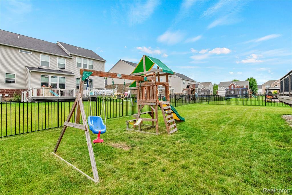 49633 Malten Drive, Macomb, MI 48044 — Photo 34