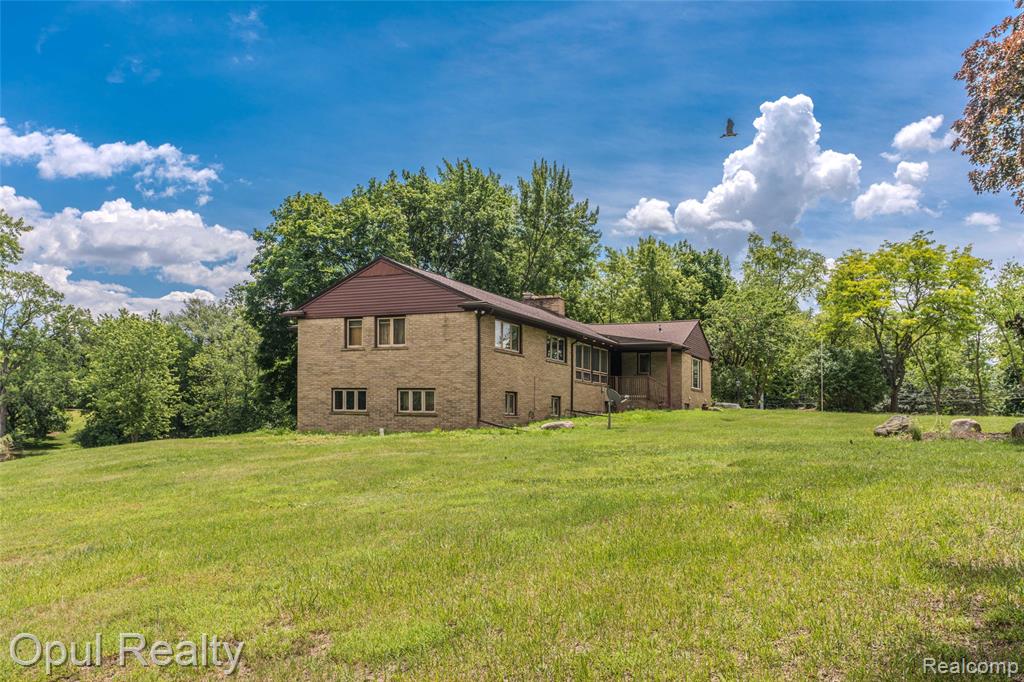 6455 Norham Road, Bloomfield Hills, MI 48301 — Photo 4