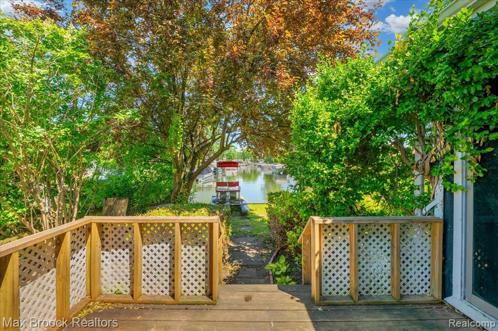 2840 Wall Street, Keego Harbor, MI 48320 — Photo 13