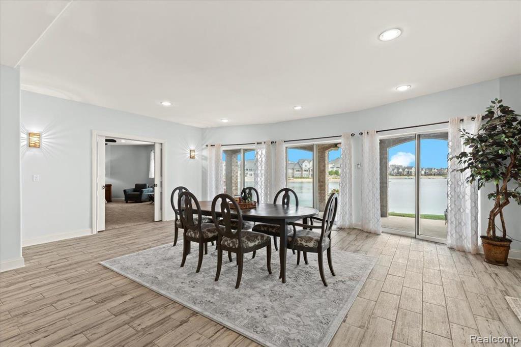 8393 BOULDER SHORES Drive, South Lyon, MI 48178 — Photo 41