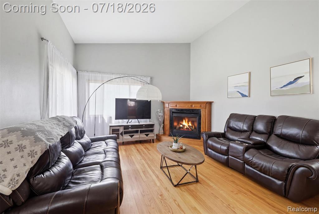 8825 Nebraska Street, Livonia, MI 48150 — Photo 9