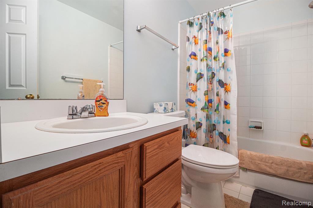 7232 Cypress Pointe Drive, Ypsilanti, MI 48197 — Photo 15