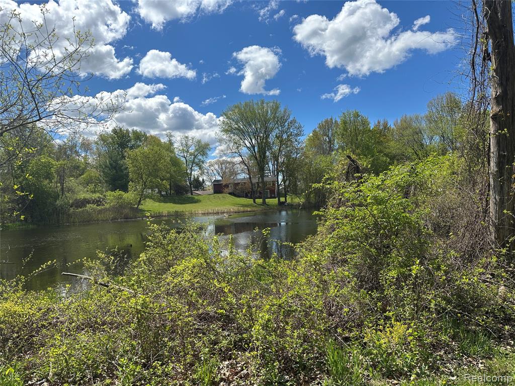 962 Hidden Valley Drive, Lake Orion, MI 48362 — Photo 13