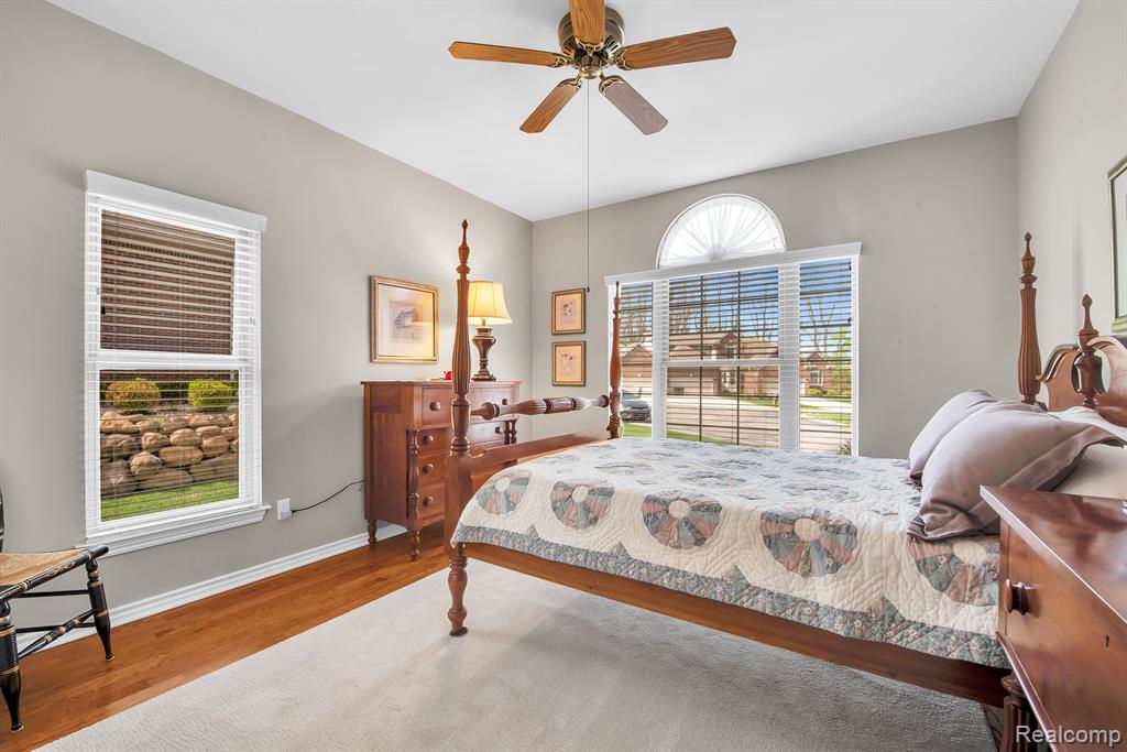 9549 KINGSWAY Circle, Clarkston, MI 48348 — Photo 18
