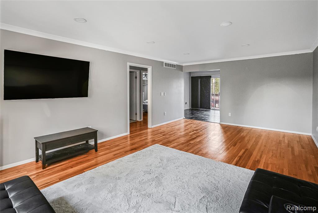 42266 Woodward Avenue, Bloomfield Hills, MI 48304 — Photo 6