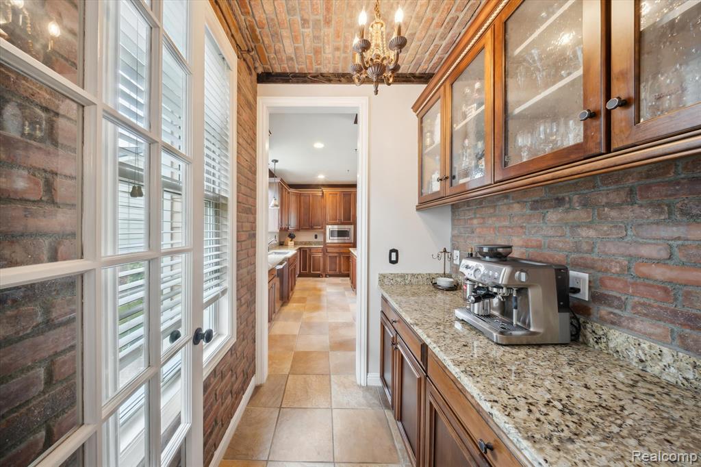 595 McKinley Circle, Canton, MI 48188 — Photo 9