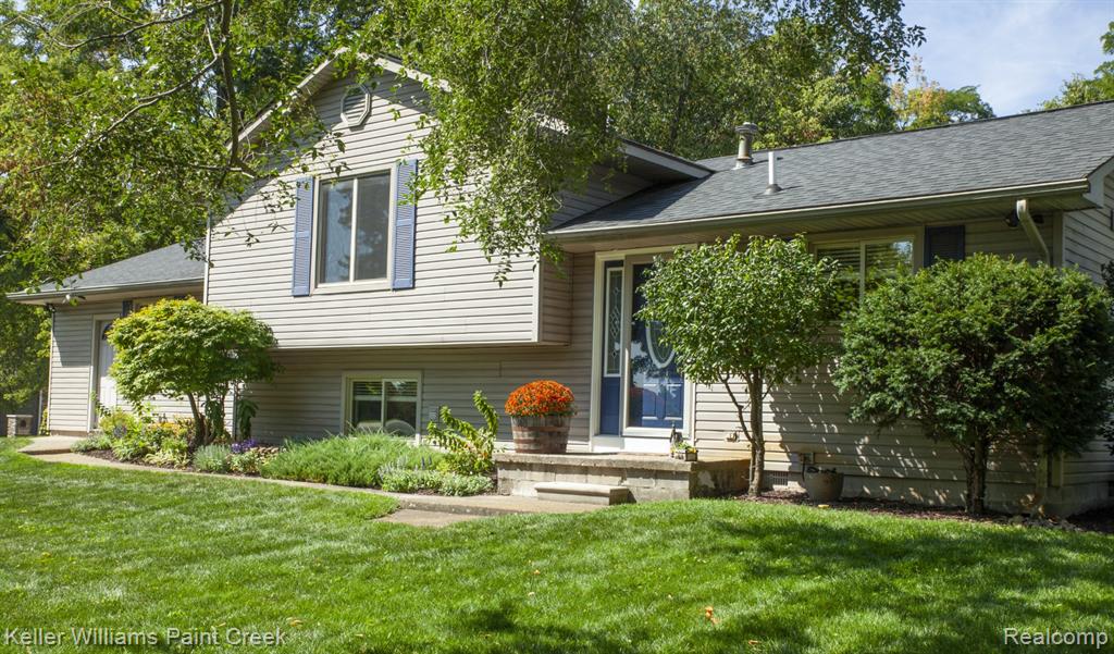 8911 Tartan Drive Drive, Clarkston, MI 48348 — Photo 22