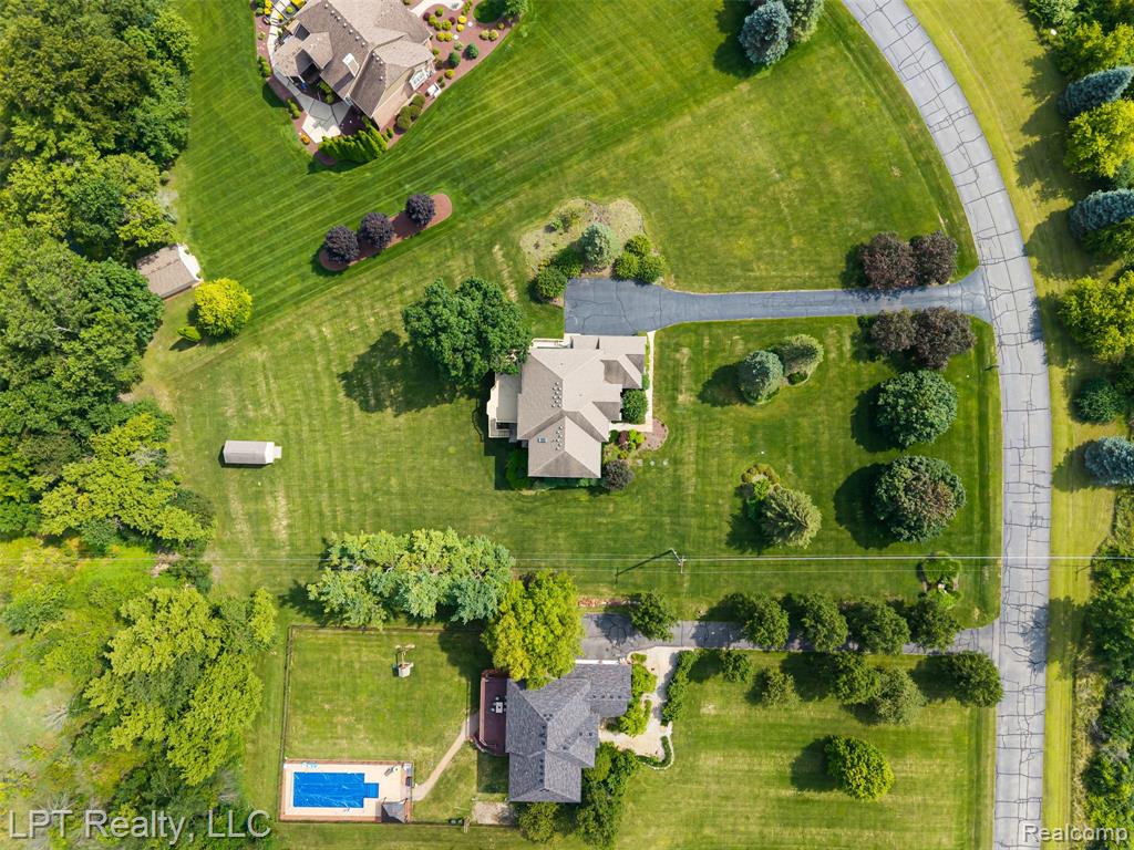9968 Tuscany Valley Way, South Lyon, MI 48178 — Photo 59