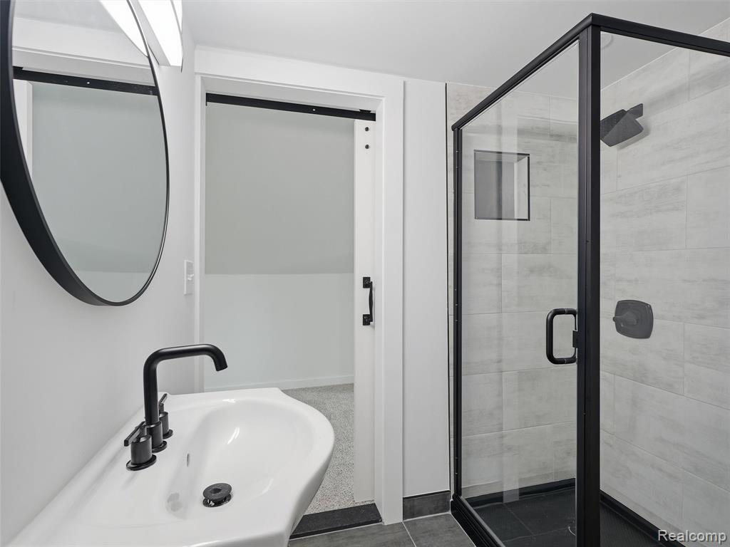 480 Ardmore Drive, Ferndale, MI 48220 — Photo 16