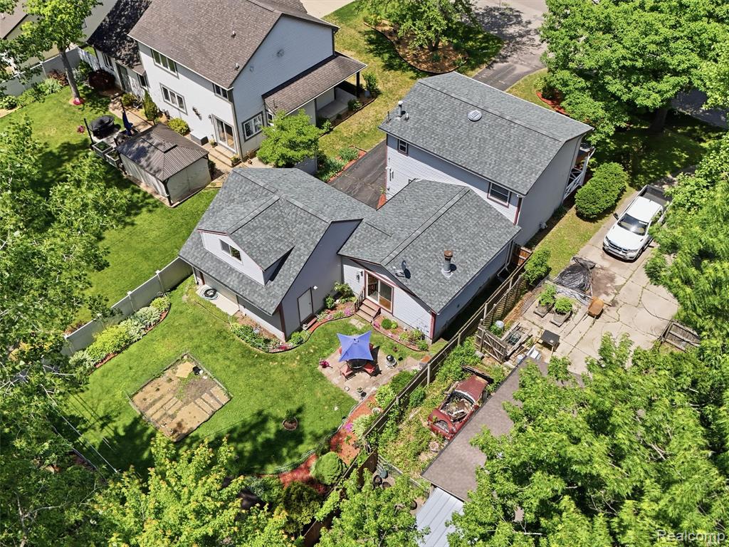 5565 Crescent Road, Waterford, MI 48327 — Photo 40