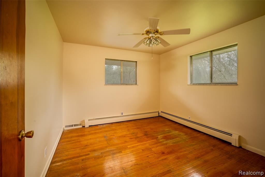 6886 E Nashway, West Bloomfield, MI — Photo 14