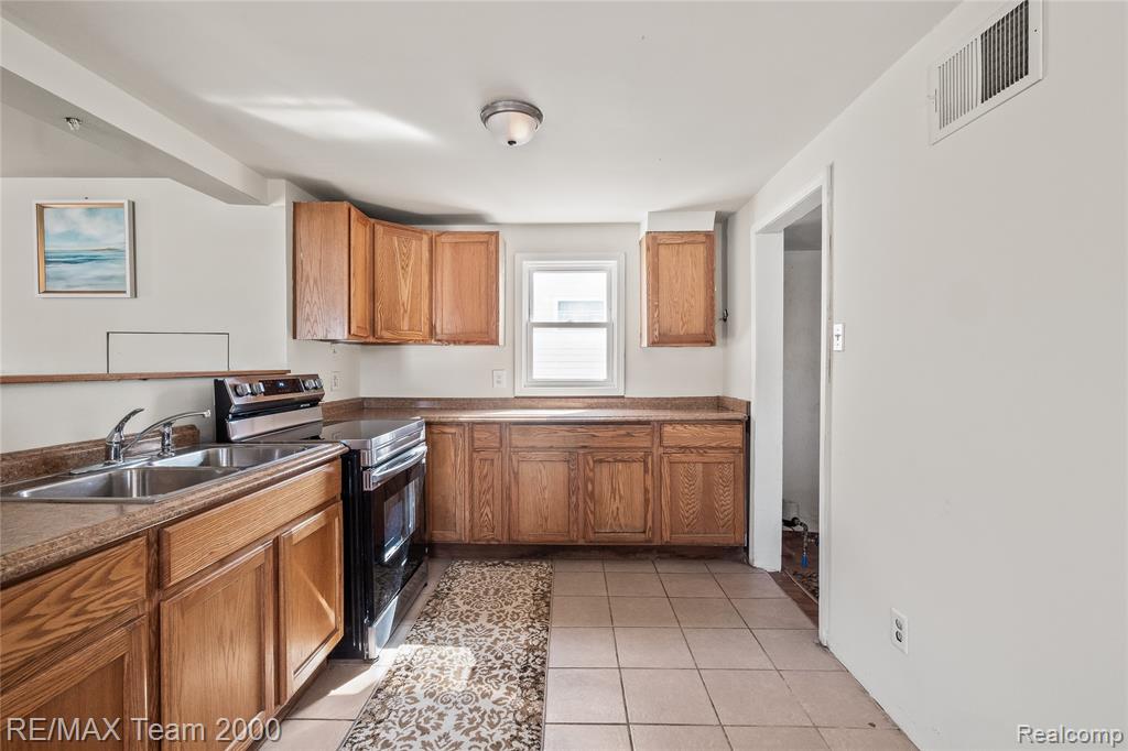 5842 Janet Avenue, Taylor, MI 48180 — Photo 15