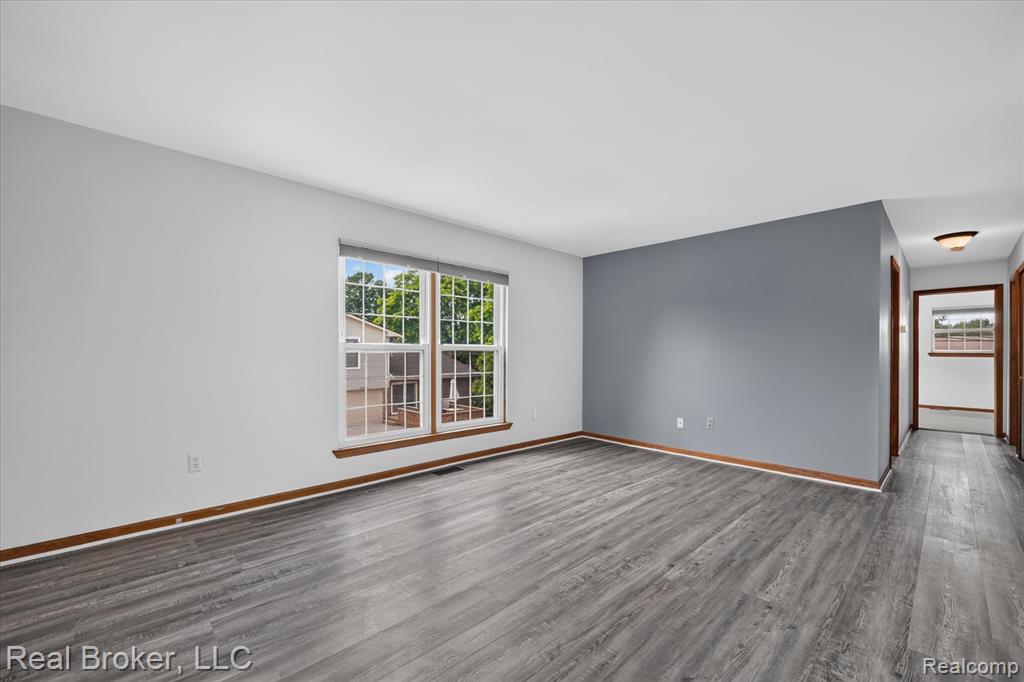 68457 Rosewood Lane, Richmond, MI 48062 — Photo 8