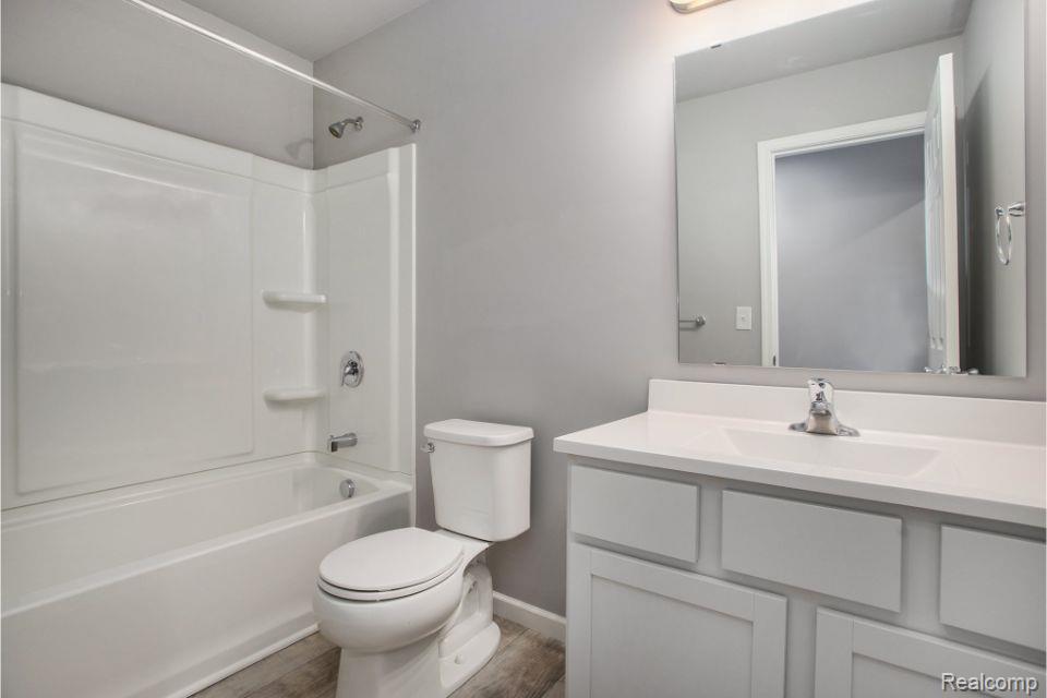2297 Plum Tree Court, Burton, MI 48519 — Photo 15