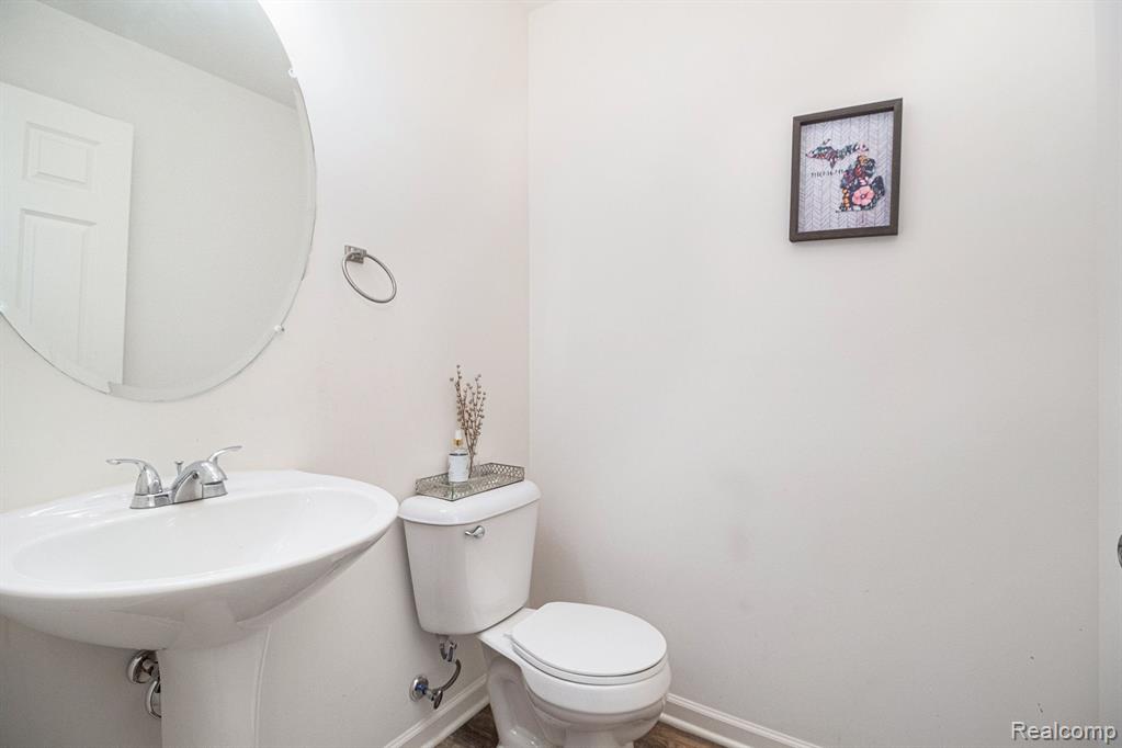 9270 Country View Drive, Ypsilanti, MI 48197 — Photo 16
