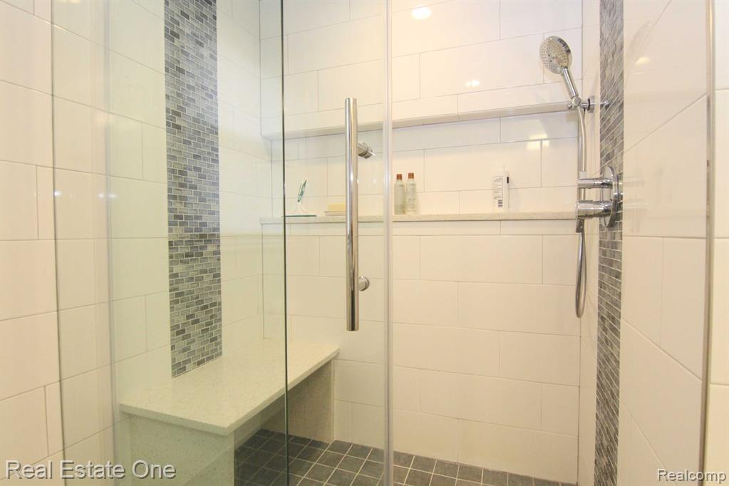 6749 ALDERLEY Way, West Bloomfield, MI — Photo 24