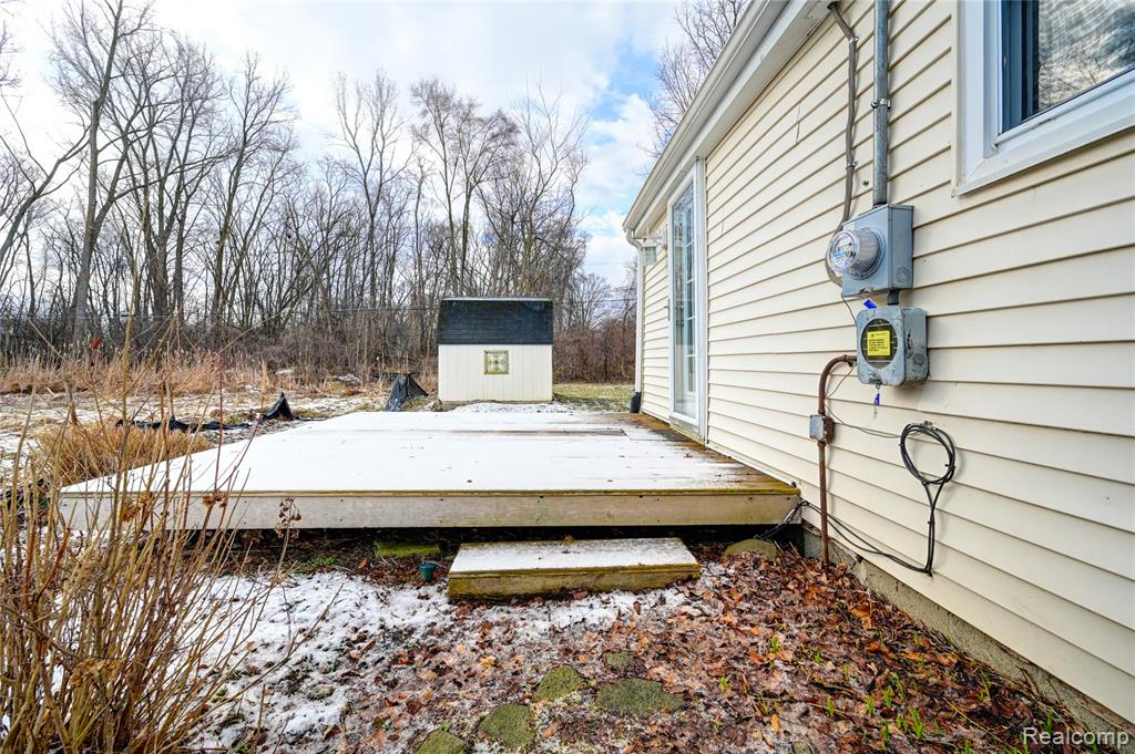 969 Dunreath Street, Walled Lake, MI 48390 — Photo 19
