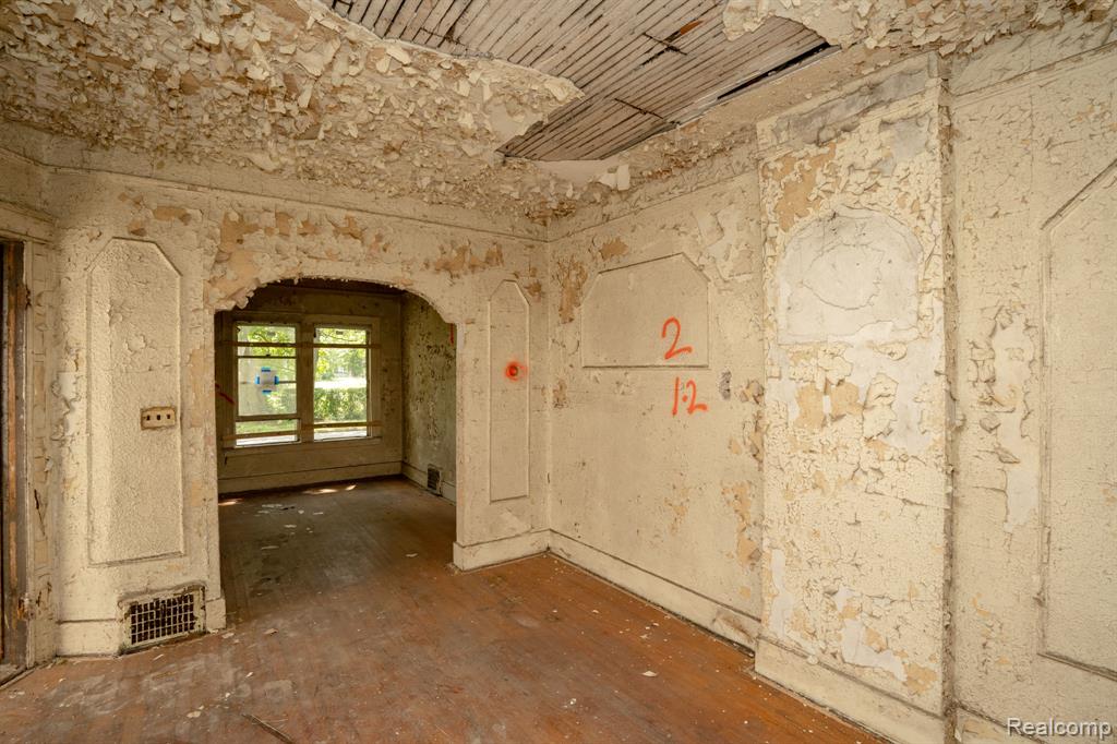 545 Rosedale Court, Detroit, MI 48202 — Photo 45