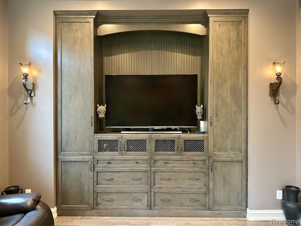 52006 Finch Court, Shelby Twp, MI 48315 — Photo 9