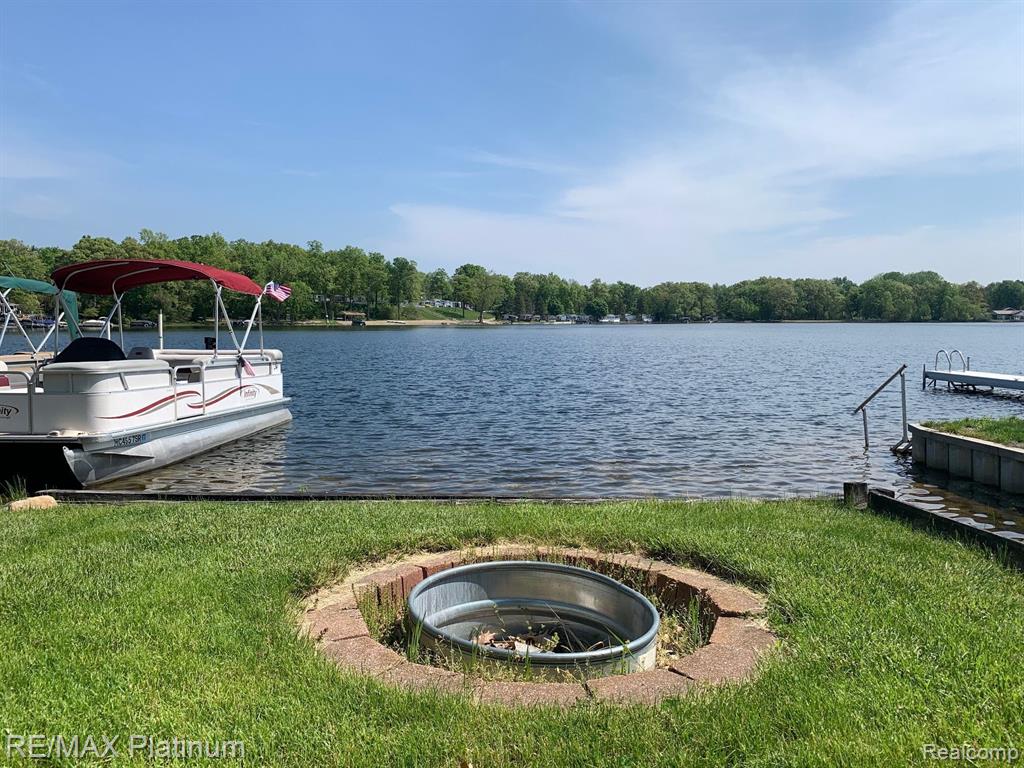 821 SUNRISE PARK Street E, Howell, MI 48843 — Photo 19