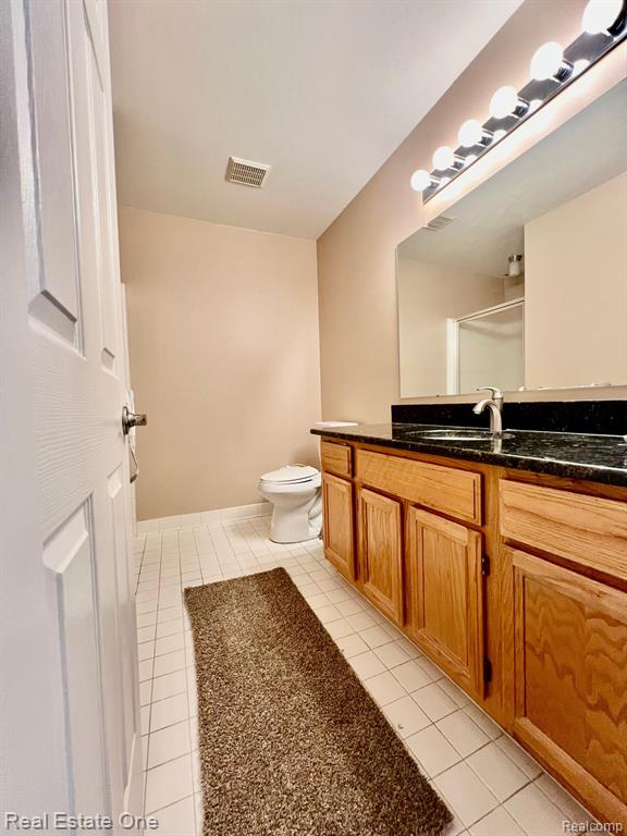 240 WINDING BROOK, 104, Commerce Twp, MI 48390 — Photo 21