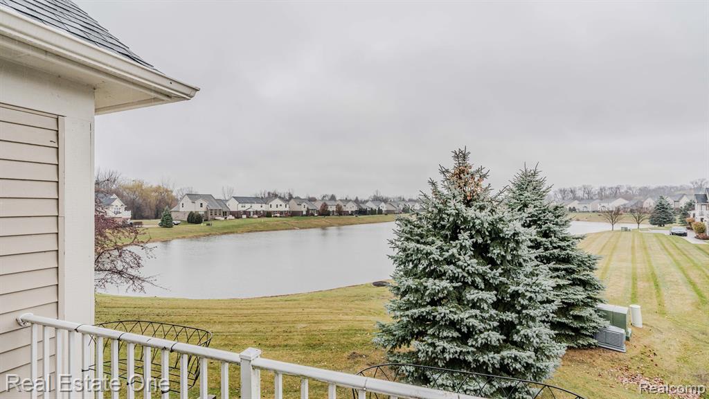 28209 Oakmonte Circle E, 60, New Hudson, MI 48165 — Photo 24