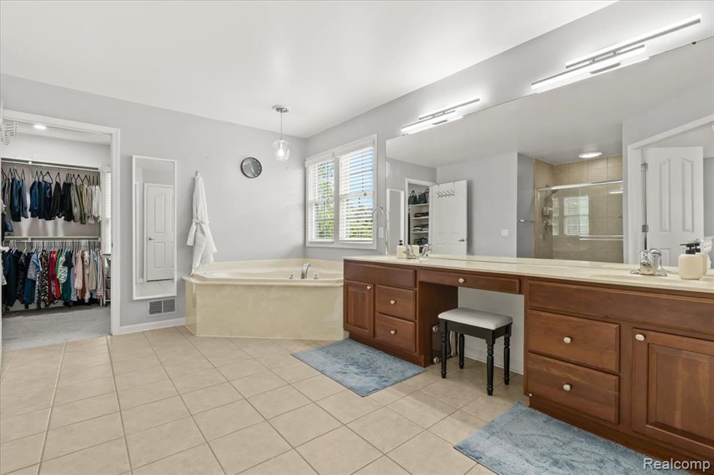 1222 Legacy Court, Canton, MI 48187 — Photo 38