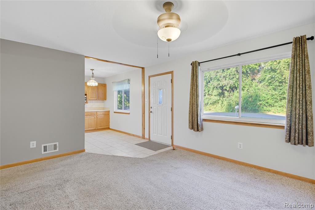 9404 Princess Street, Taylor, MI 48180 — Photo 7