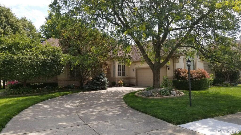 48280 ELMWOOD Drive, Shelby Twp, MI 48315 — Photo 6