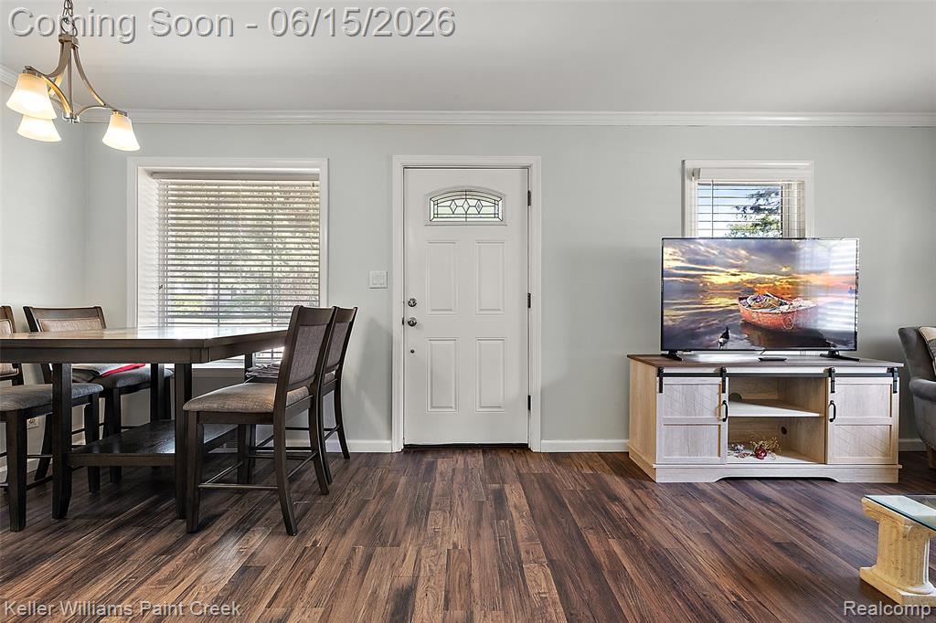 608 E Windemere Avenue, Royal Oak, MI 48073 — Photo 6