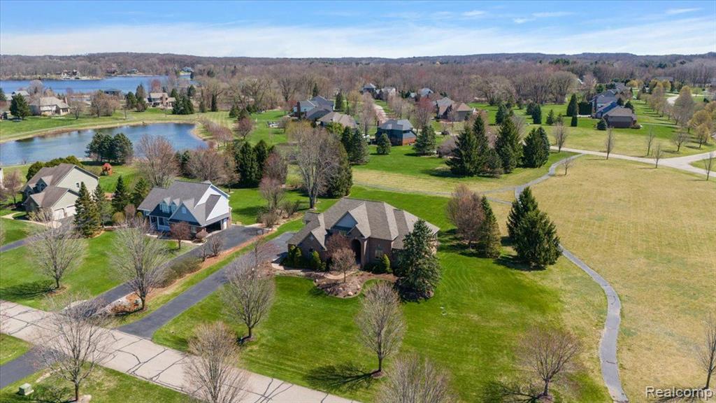 8449 S SHORE Drive, Clarkston, MI 48348 — Photo 5