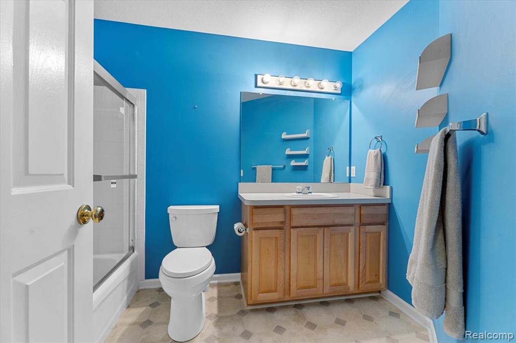 5457 Greenway Drive, Trenton, MI 48183 — Photo 19