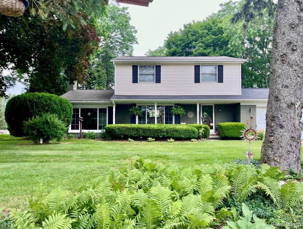 1557 Concord Place, Lapeer, MI 48446 — front exterior