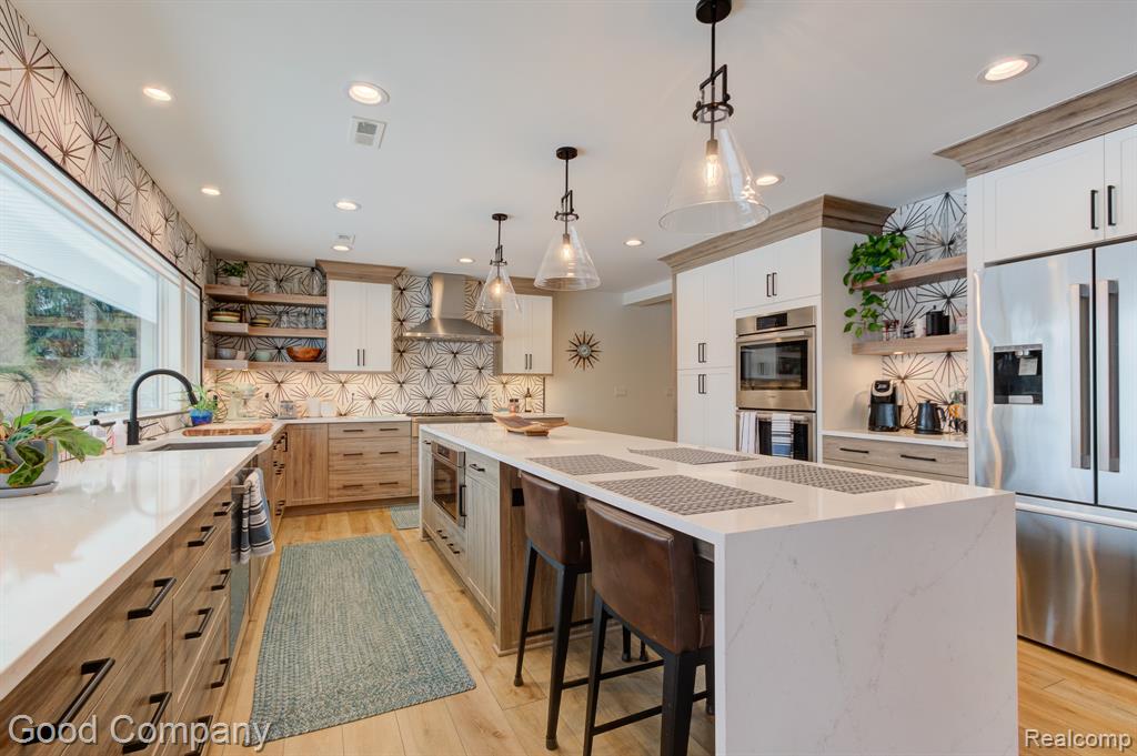 805 N Pemberton Road, Bloomfield Hills, MI 48302 — Photo 24